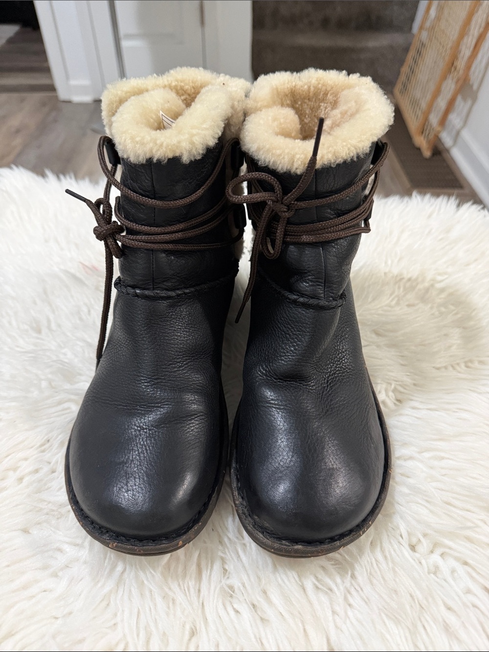 UGG Black Leather Shearling Cuff Lace-Up Winter Boots